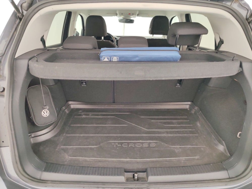 Volkswagen T-Cross usata a Massa-Carrara (16)