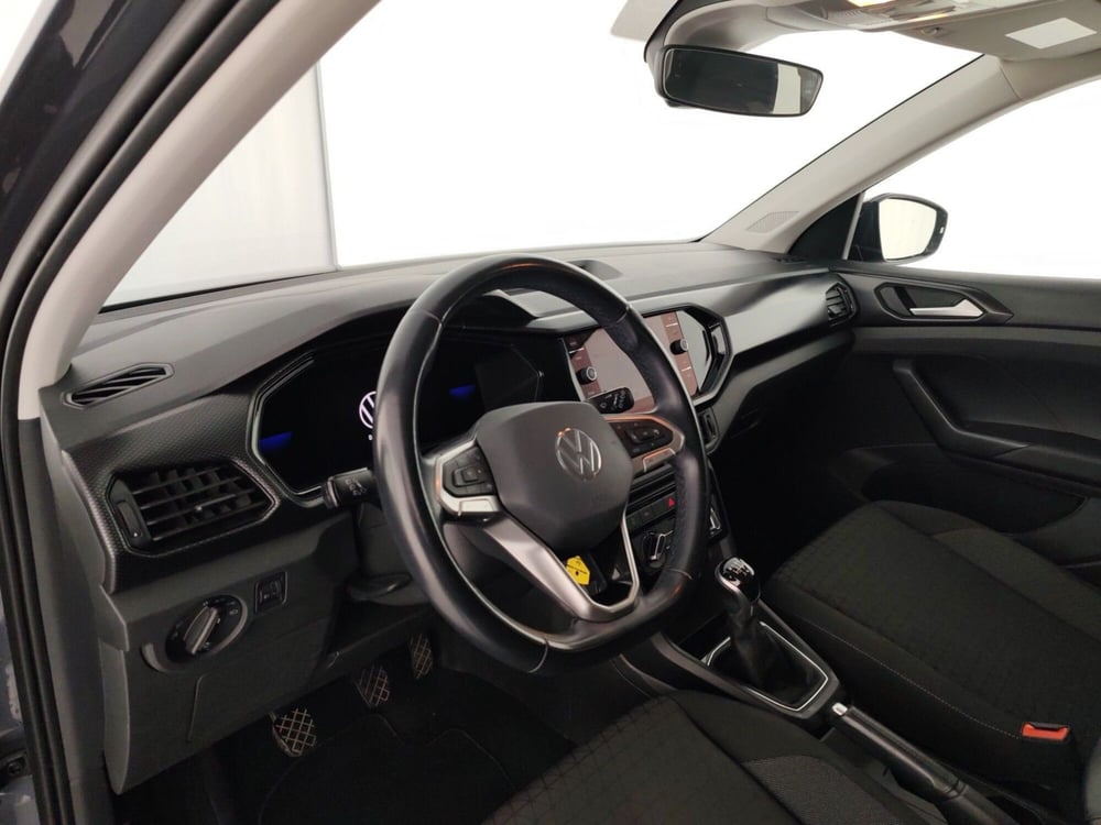 Volkswagen T-Cross usata a Massa-Carrara (8)