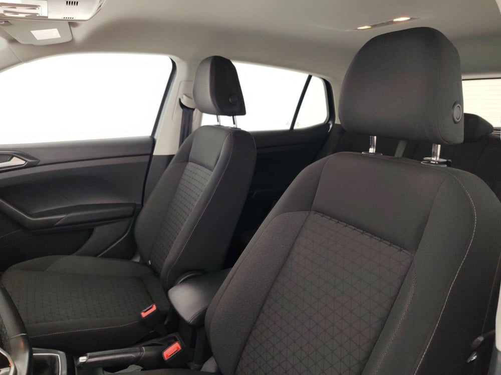 Volkswagen T-Cross usata a Massa-Carrara (9)