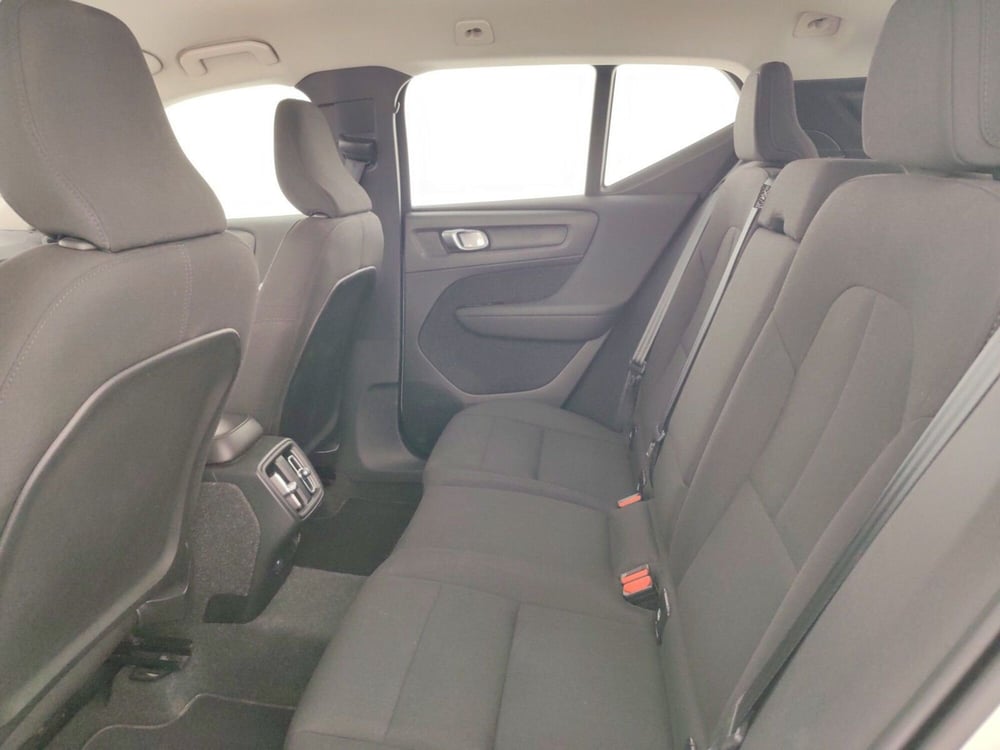Volvo XC40 usata a Massa-Carrara (10)