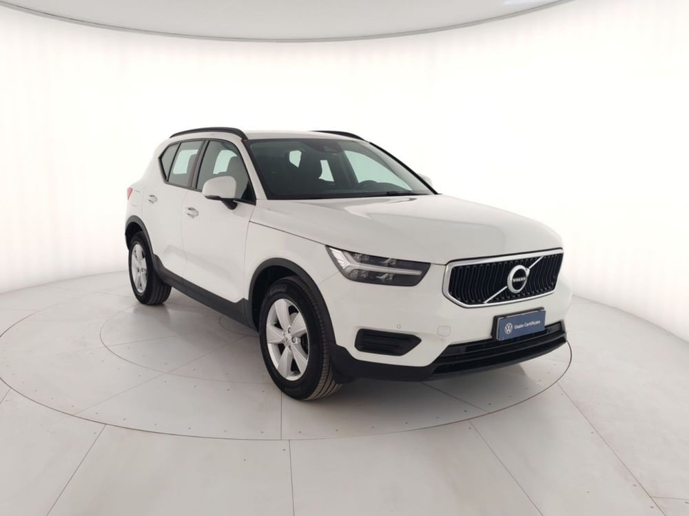Volvo XC40 usata a Massa-Carrara (4)