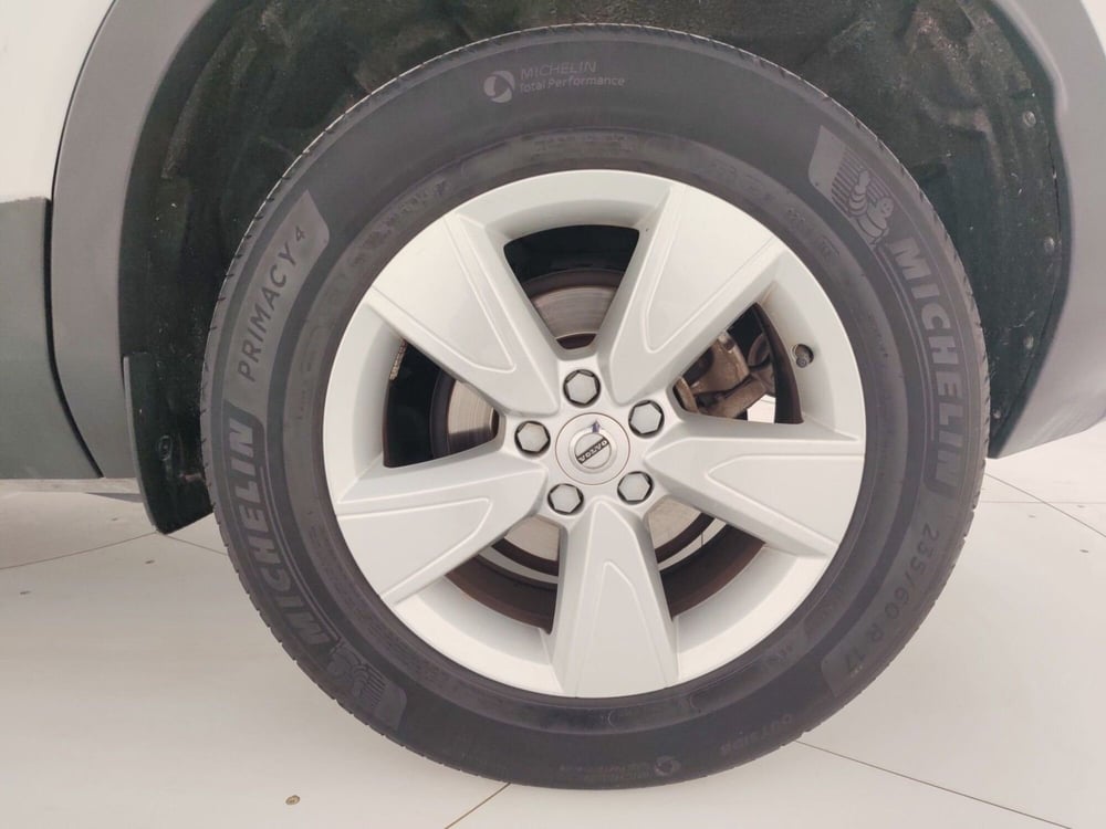 Volvo XC40 usata a Massa-Carrara (6)