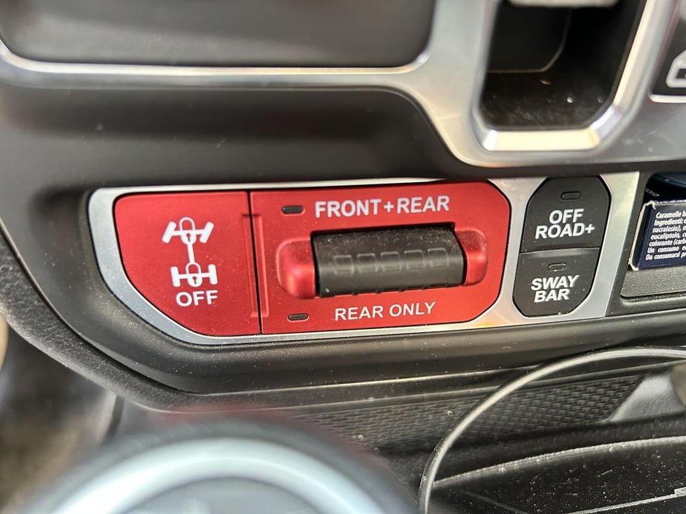 Jeep Wrangler Unlimited usata a Modena (11)