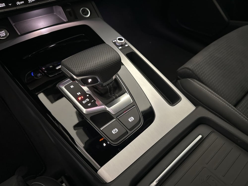 Audi Q5 Sportback usata a Caserta (17)