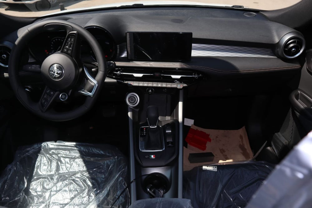 Alfa Romeo Tonale nuova a Salerno (5)