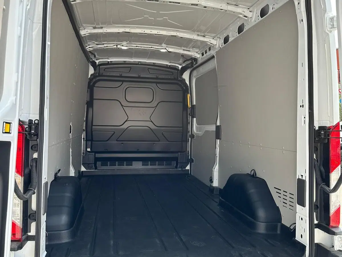 Ford Transit Furgone nuova a Salerno (15)