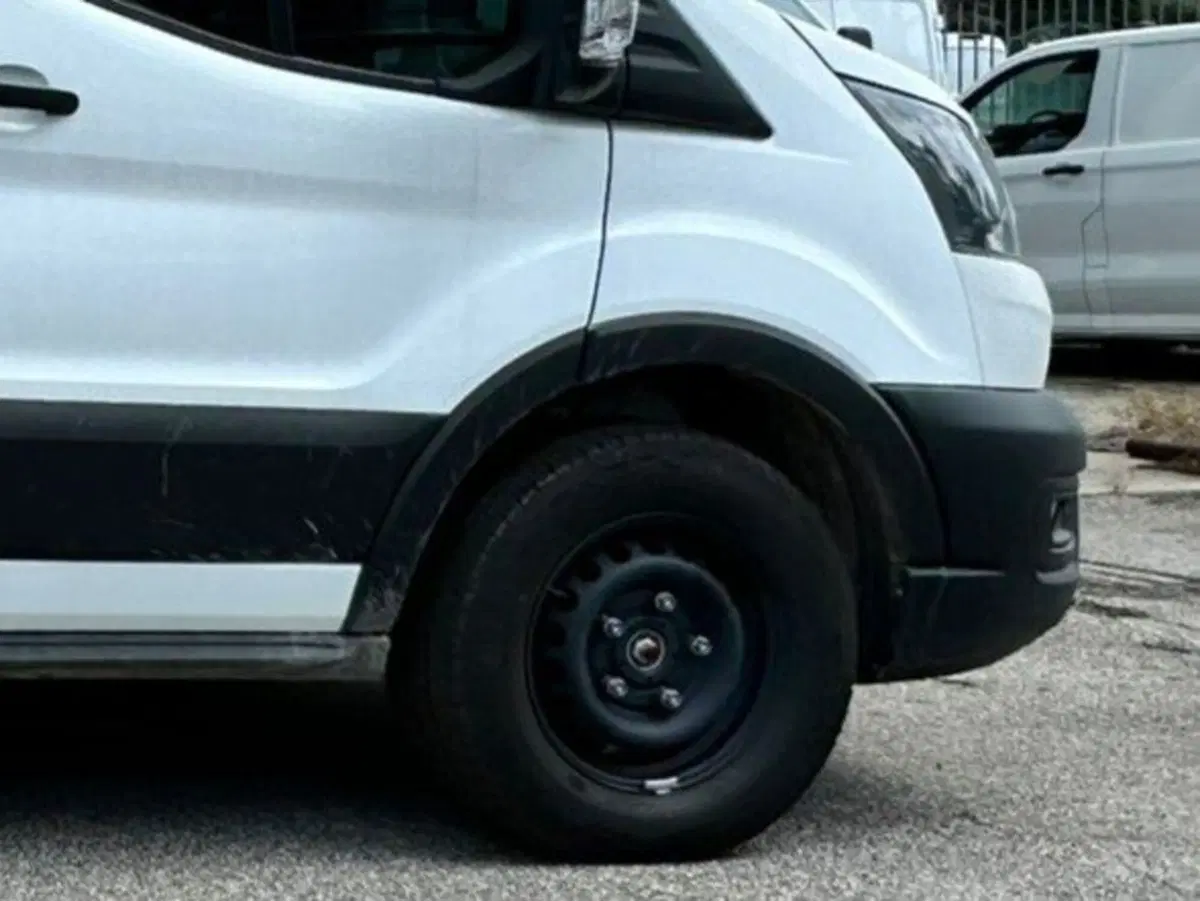 Ford Transit Furgone nuova a Salerno (19)
