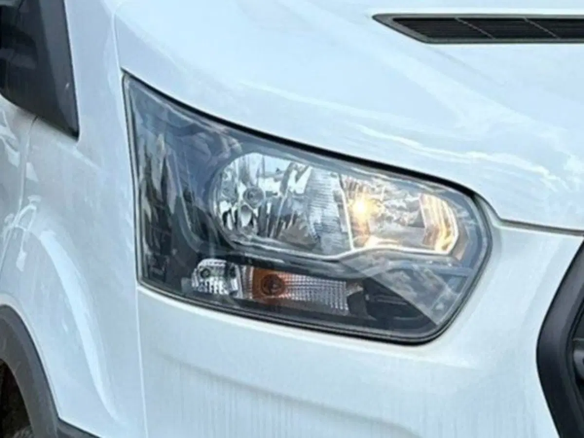 Ford Transit Furgone nuova a Salerno (18)