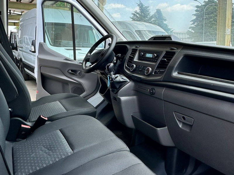 Ford Transit Furgone nuova a Salerno (7)