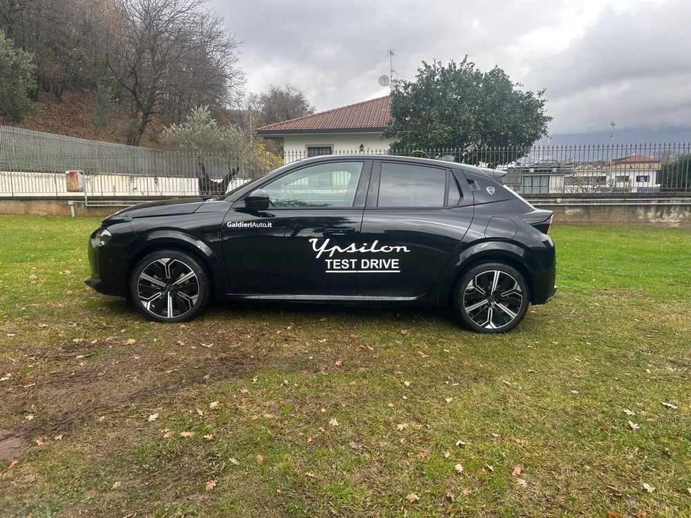 Lancia Ypsilon usata a Salerno (10)