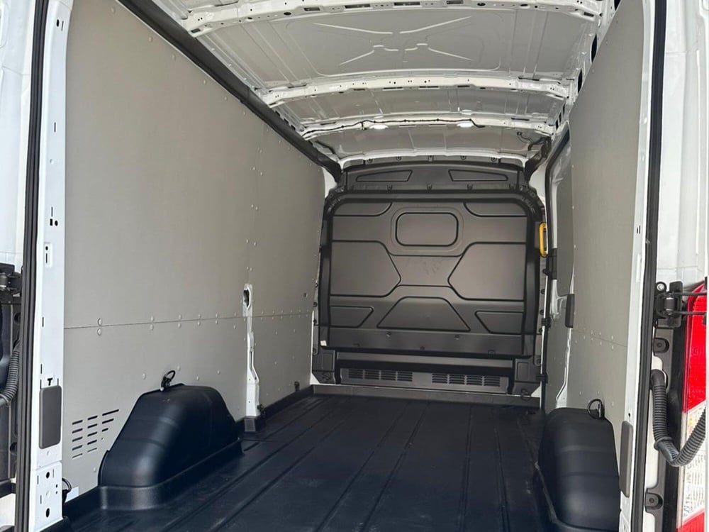 Ford Transit Furgone nuova a Salerno (17)