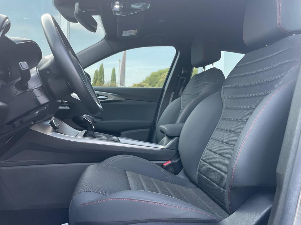 Alfa Romeo Tonale usata a Ancona (11)