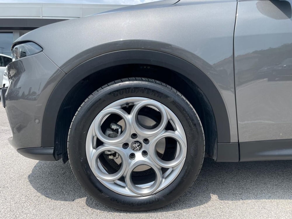 Alfa Romeo Tonale usata a Ancona (9)