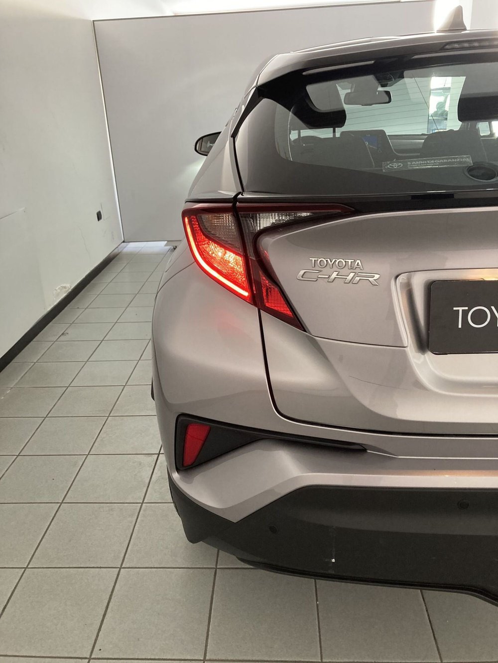 Toyota Toyota C-HR usata a Barletta-Andria-Trani (18)