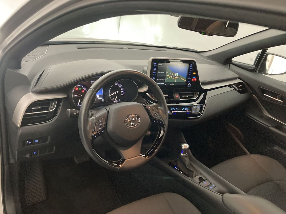 Toyota Toyota C-HR usata a Barletta-Andria-Trani (9)