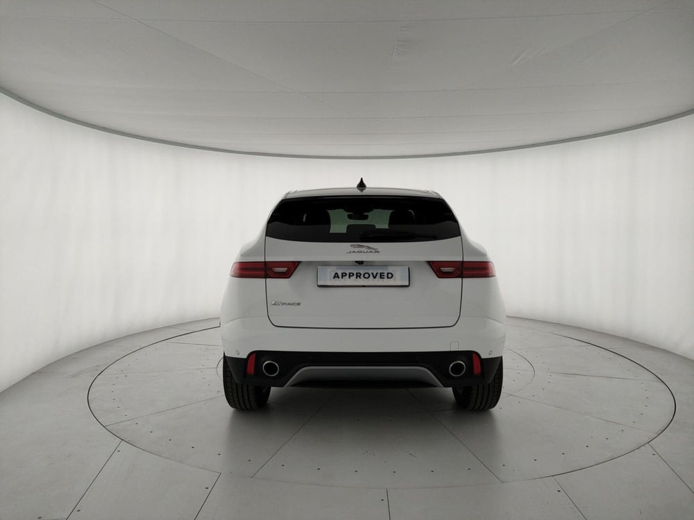 Jaguar E-Pace usata a Milano (7)