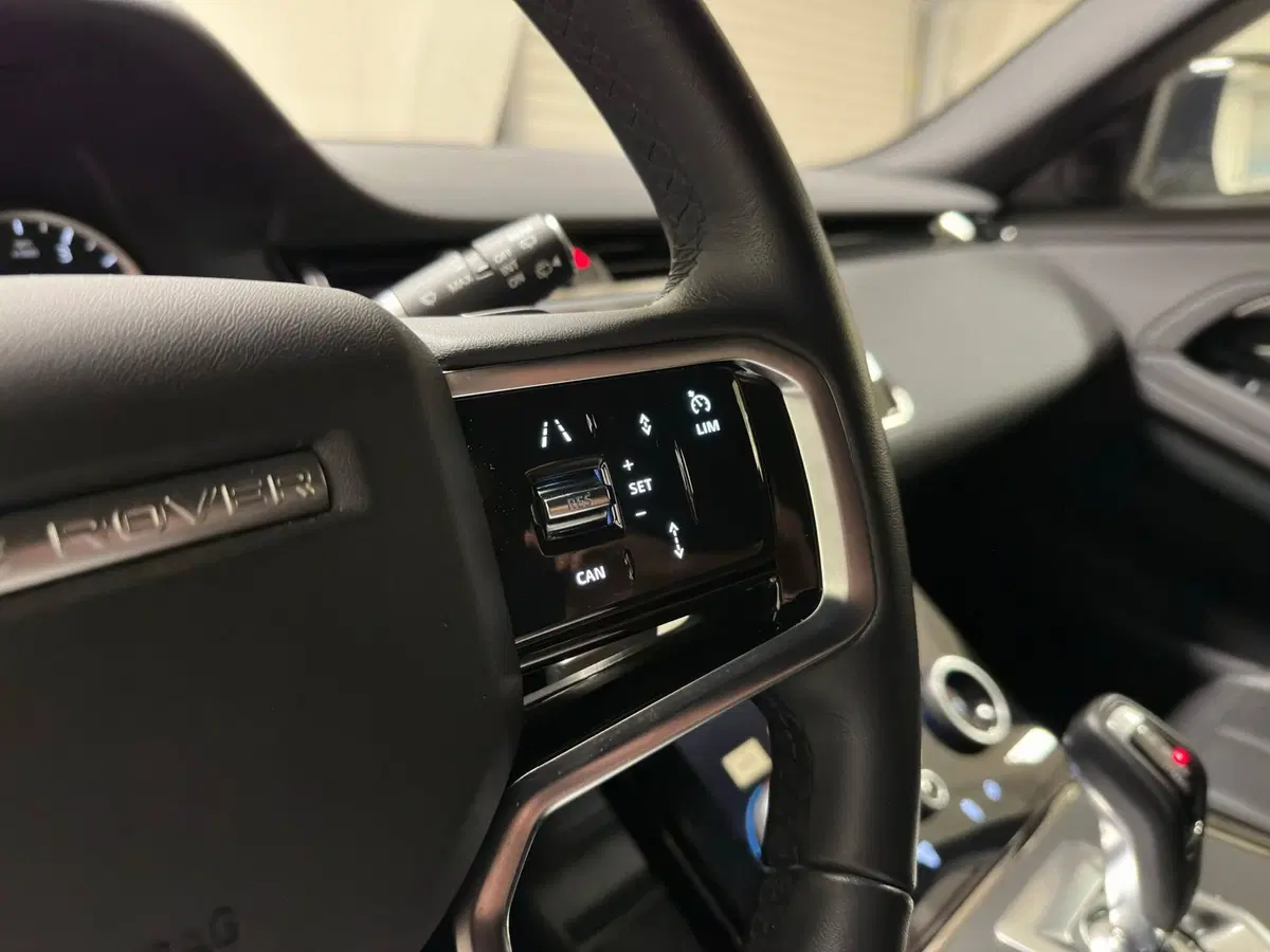 Land Rover Range Rover Evoque usata a Milano (12)
