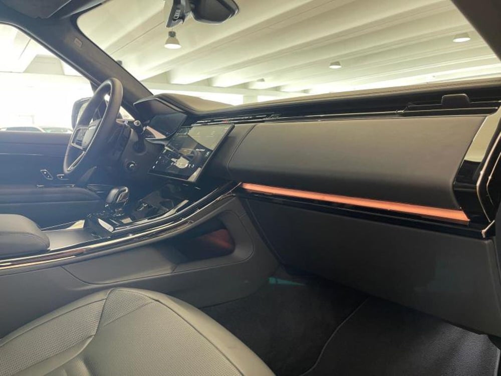 Land Rover Range Rover Sport usata a Venezia (3)