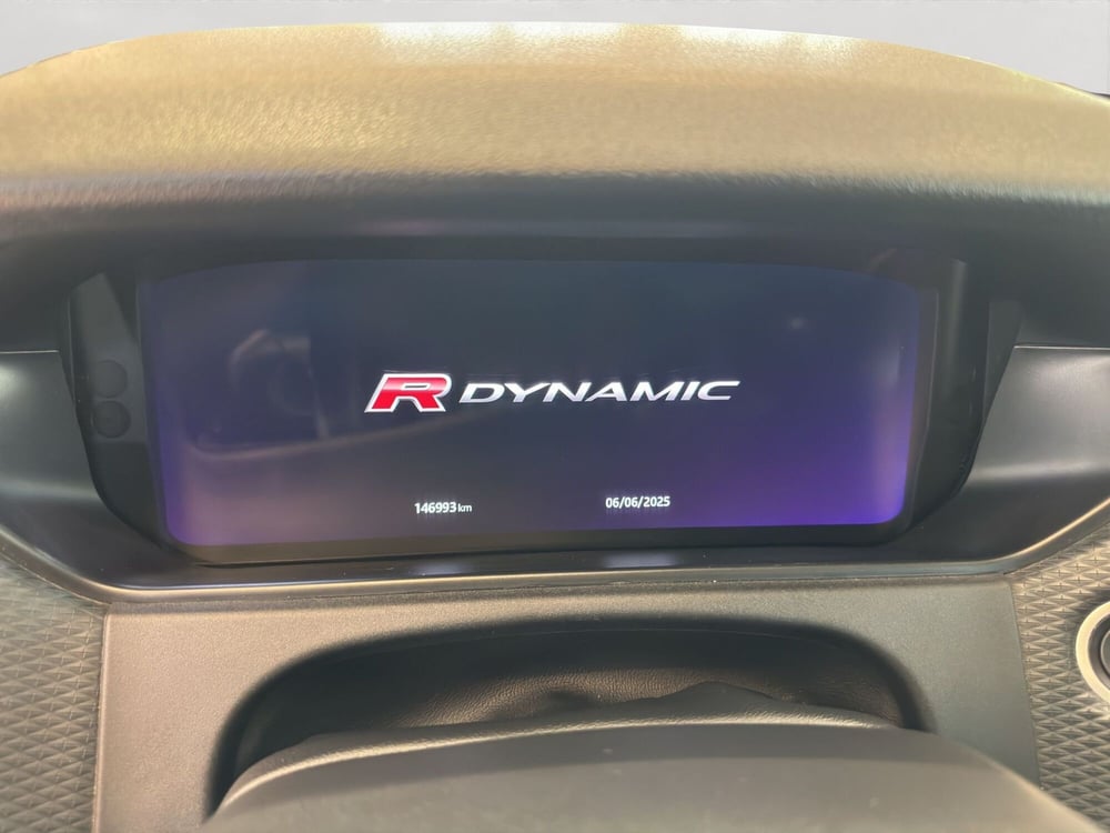 Land Rover Range Rover Velar usata a Latina (10)