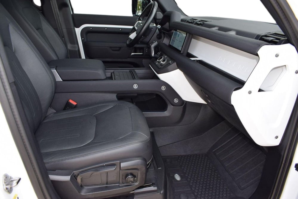Land Rover Defender usata a Cuneo (3)