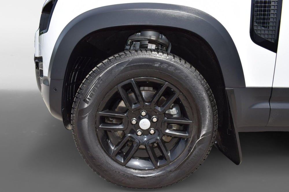 Land Rover Defender usata a Cuneo (9)
