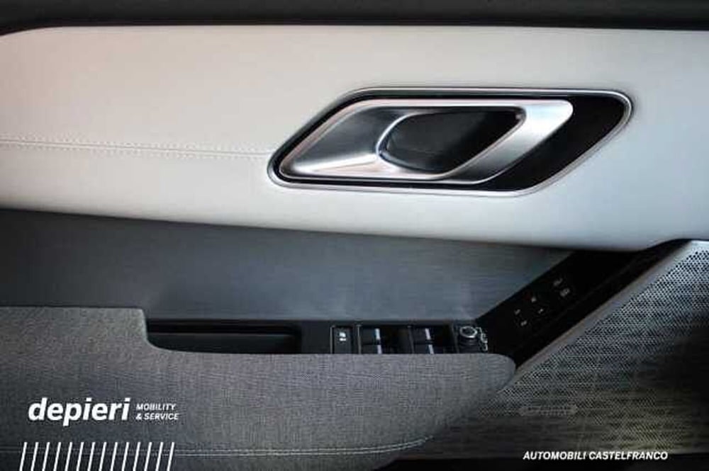 Land Rover Range Rover Velar usata a Treviso (15)