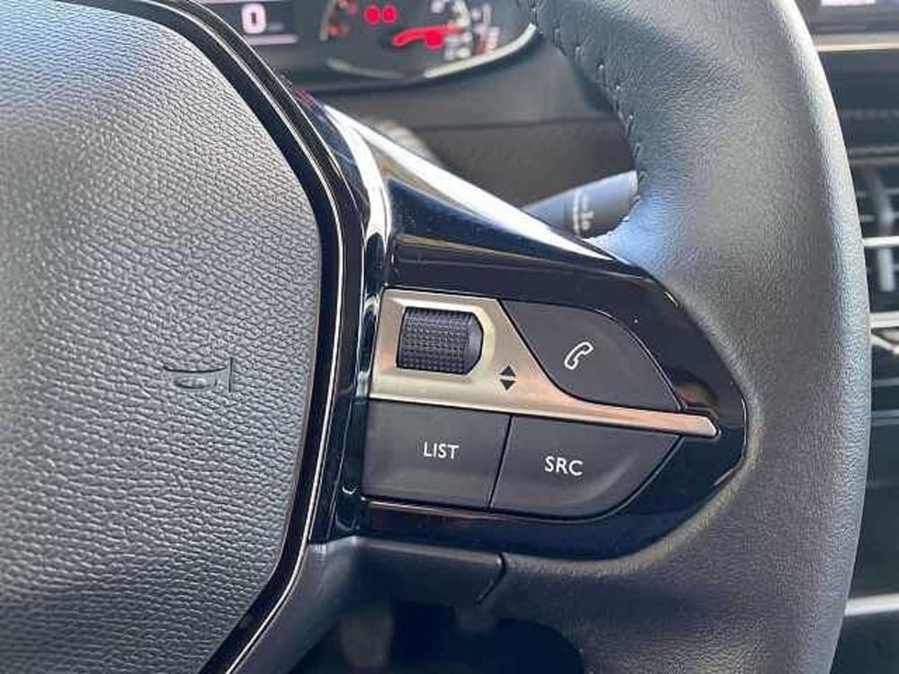 Peugeot 208 usata a Napoli (13)