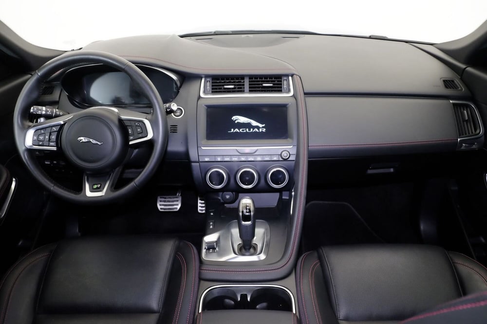 Jaguar E-Pace usata a Torino (4)