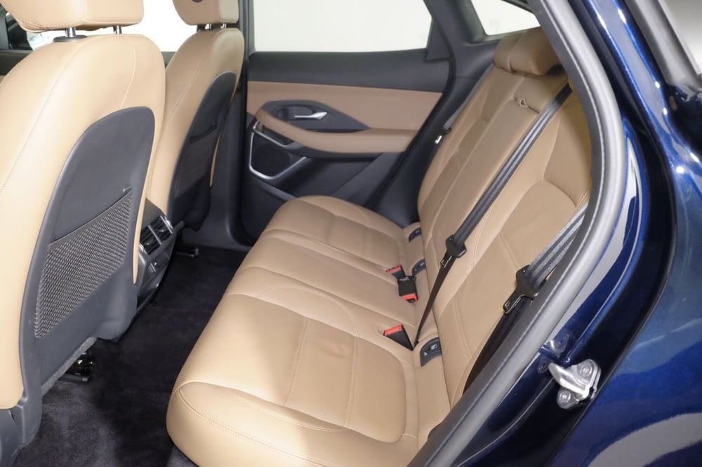 Jaguar E-Pace usata a Torino (5)