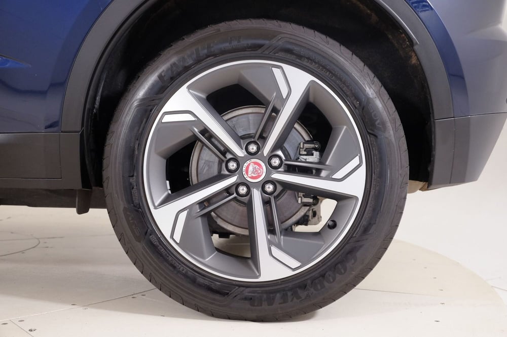 Jaguar E-Pace usata a Torino (9)