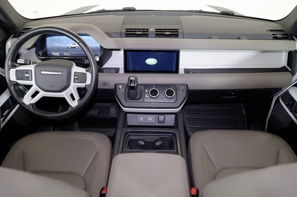 Land Rover Defender usata a Torino (4)