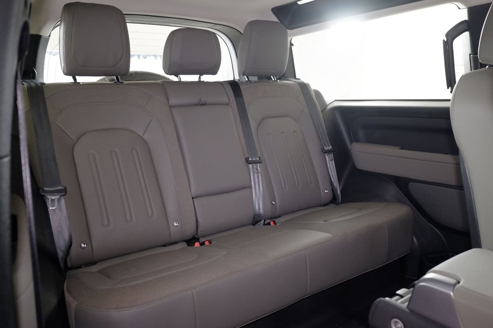 Land Rover Defender usata a Torino (5)