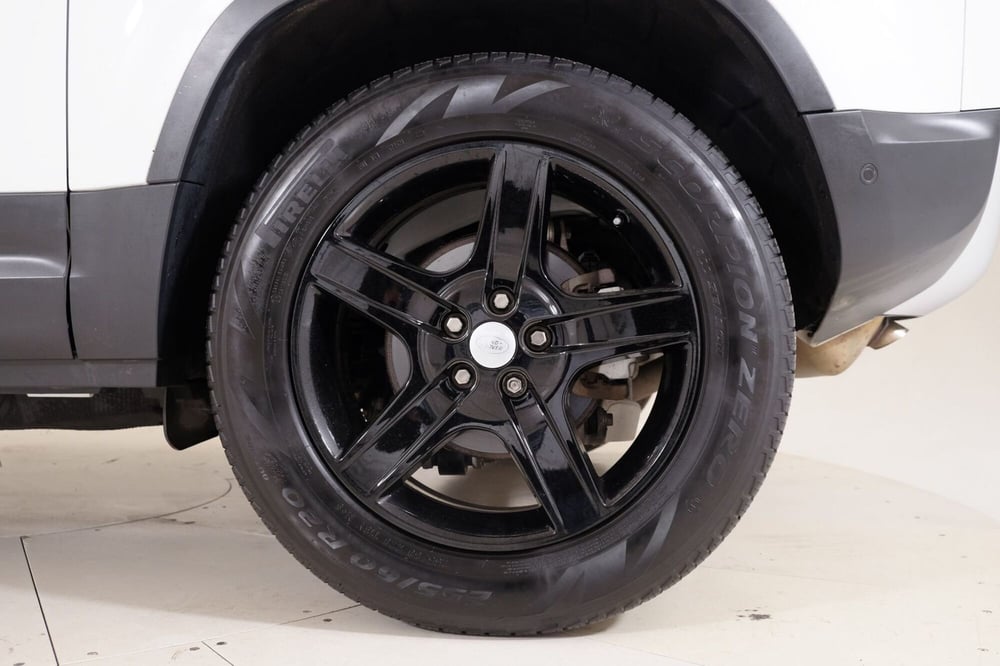 Land Rover Defender usata a Torino (9)