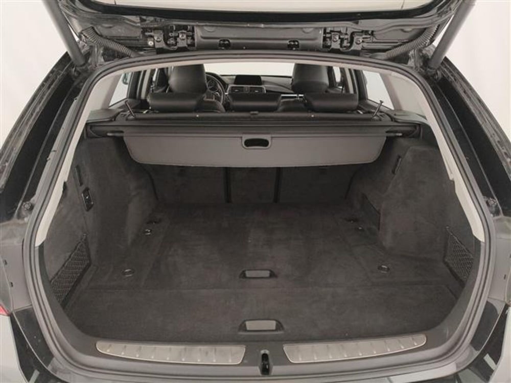 BMW Serie 3 Touring usata a Monza e Brianza (9)