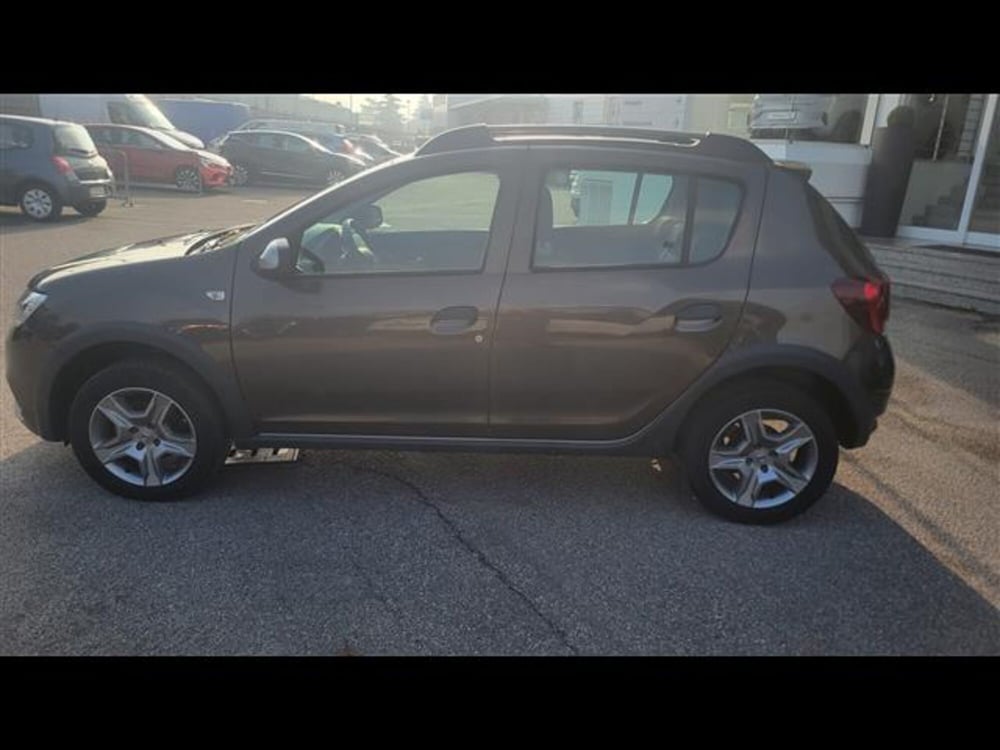 Dacia Sandero usata a Monza e Brianza (7)