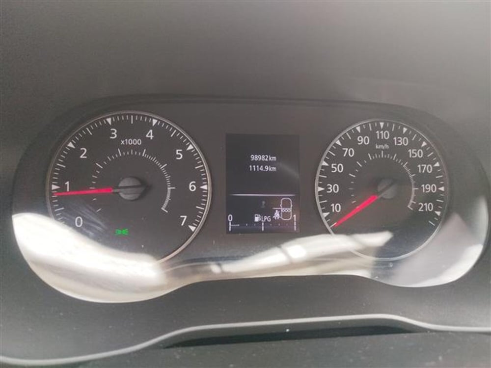 Dacia Duster usata a Verona (11)