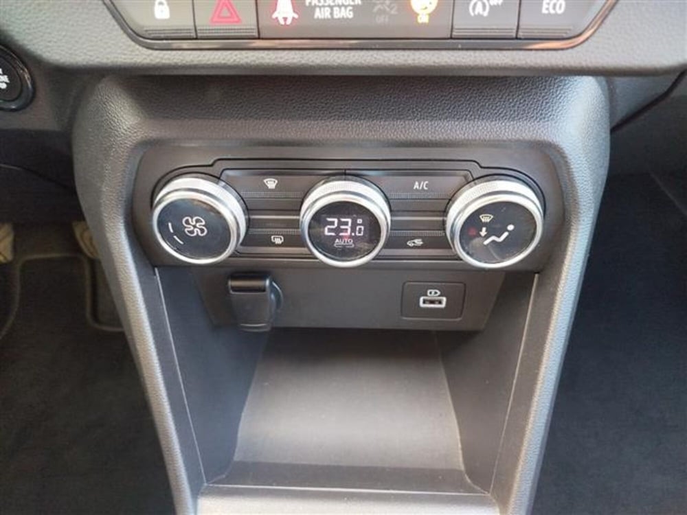 Dacia Jogger usata a Verona (8)