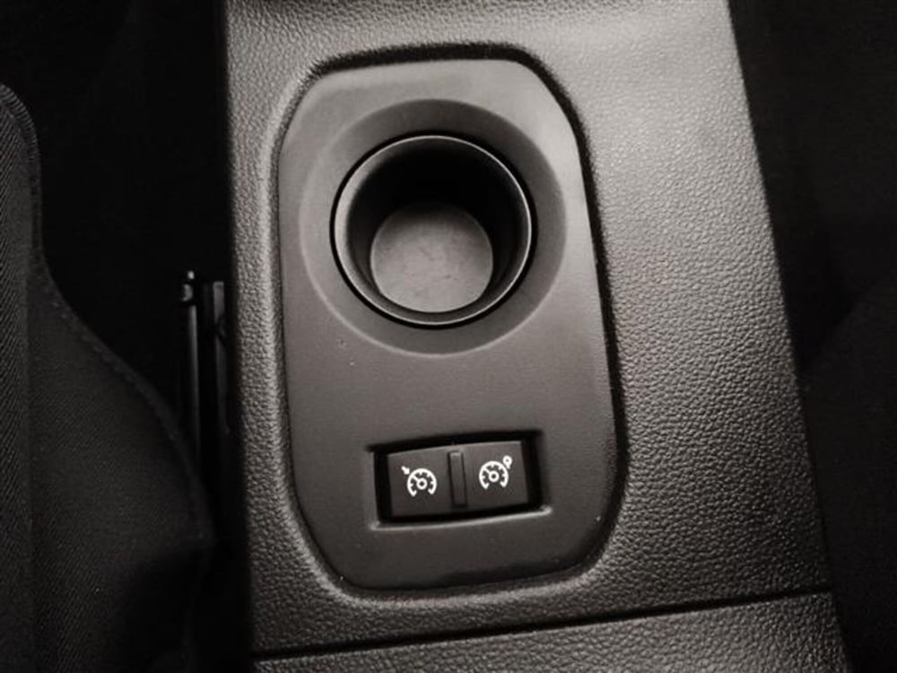 Dacia Duster usata a Monza e Brianza (9)