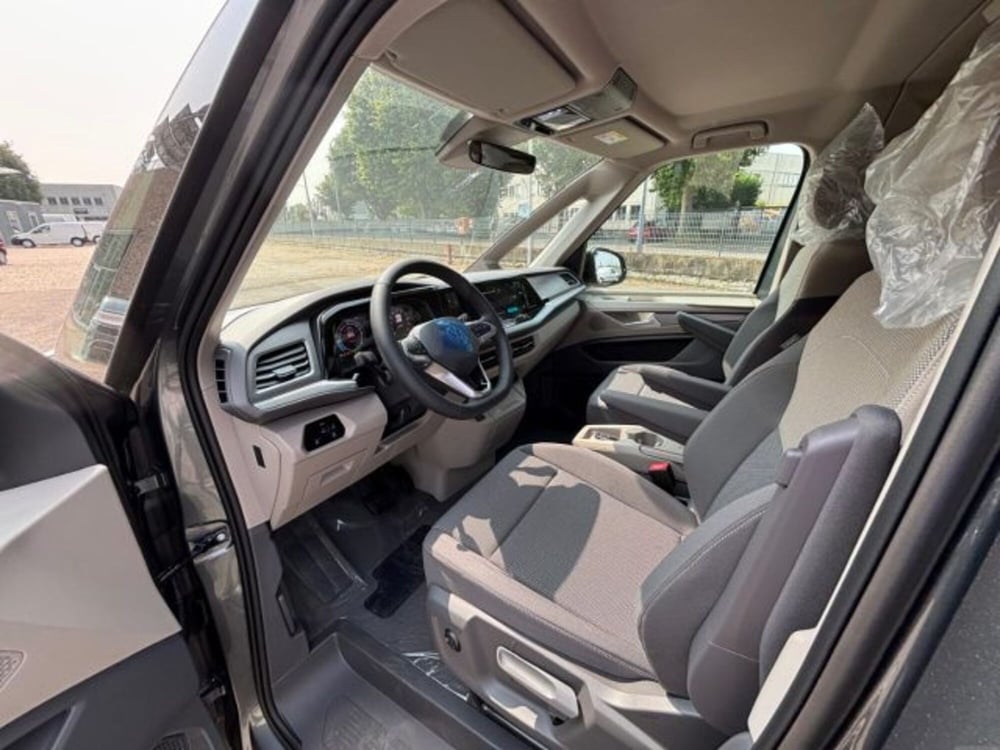 Volkswagen Multivan nuova a Cuneo (8)