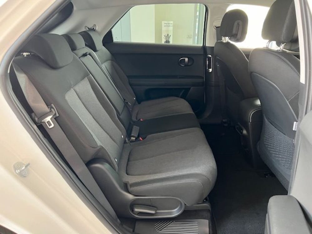 Hyundai Ioniq 5 nuova a Cuneo (12)