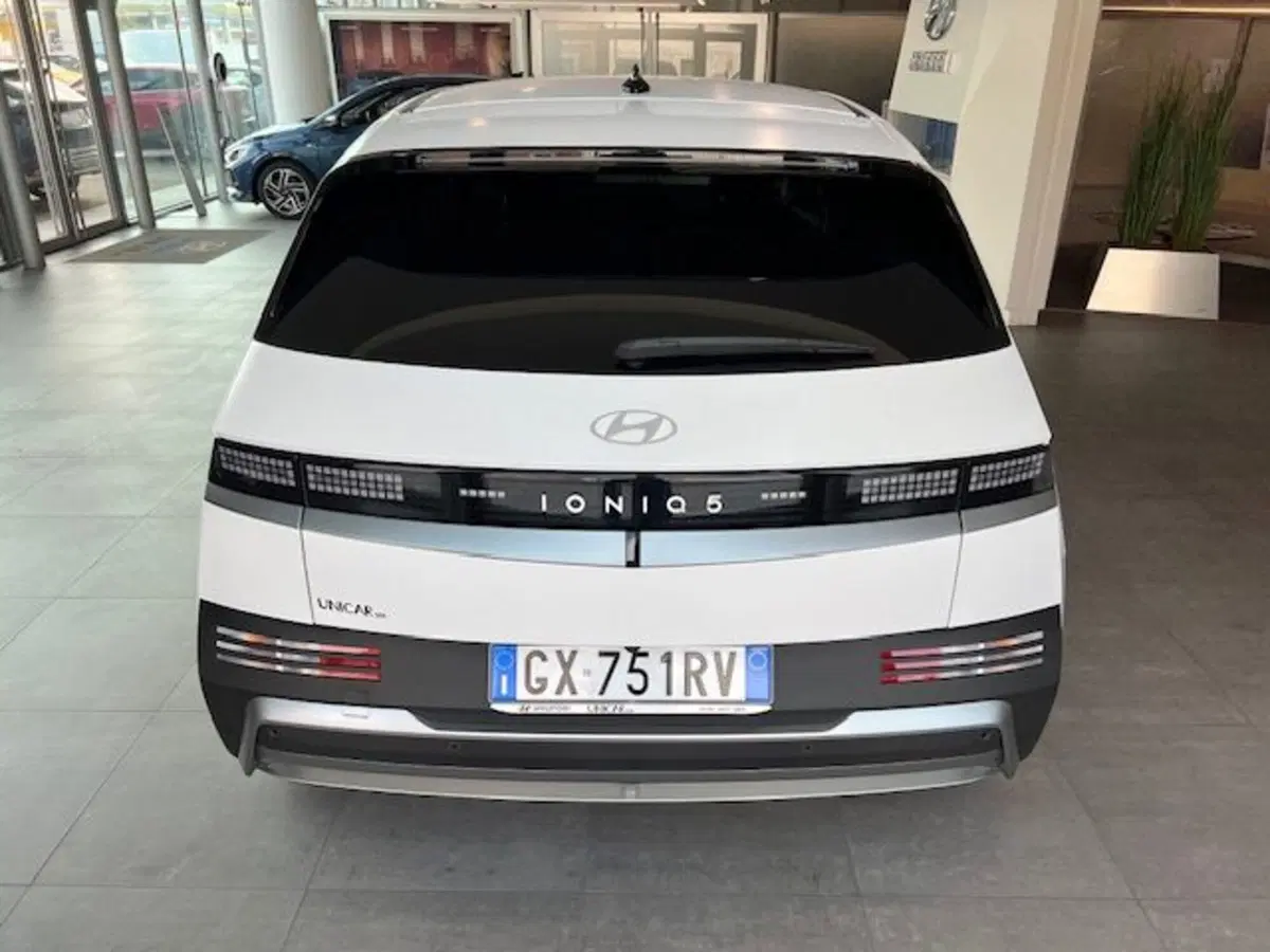 Hyundai Ioniq 5 nuova a Cuneo (5)