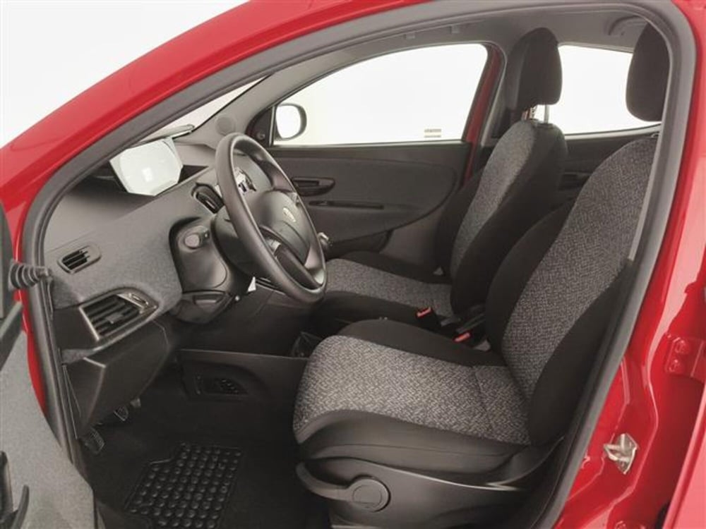 Lancia Ypsilon usata a Monza e Brianza (13)