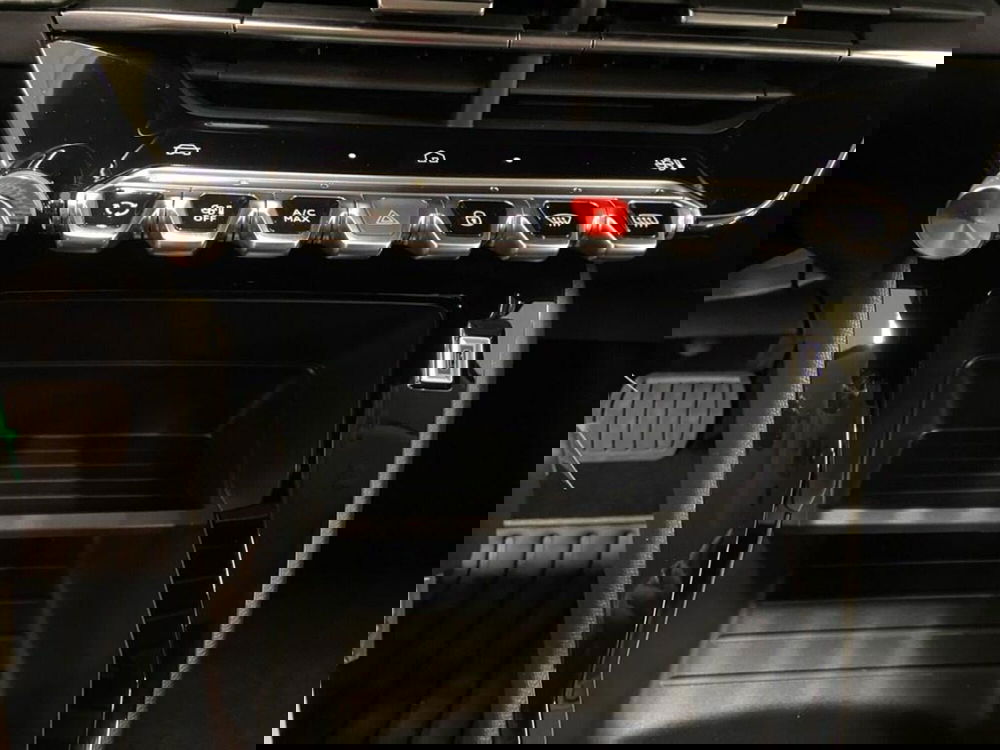 Peugeot 208 nuova a Torino (11)