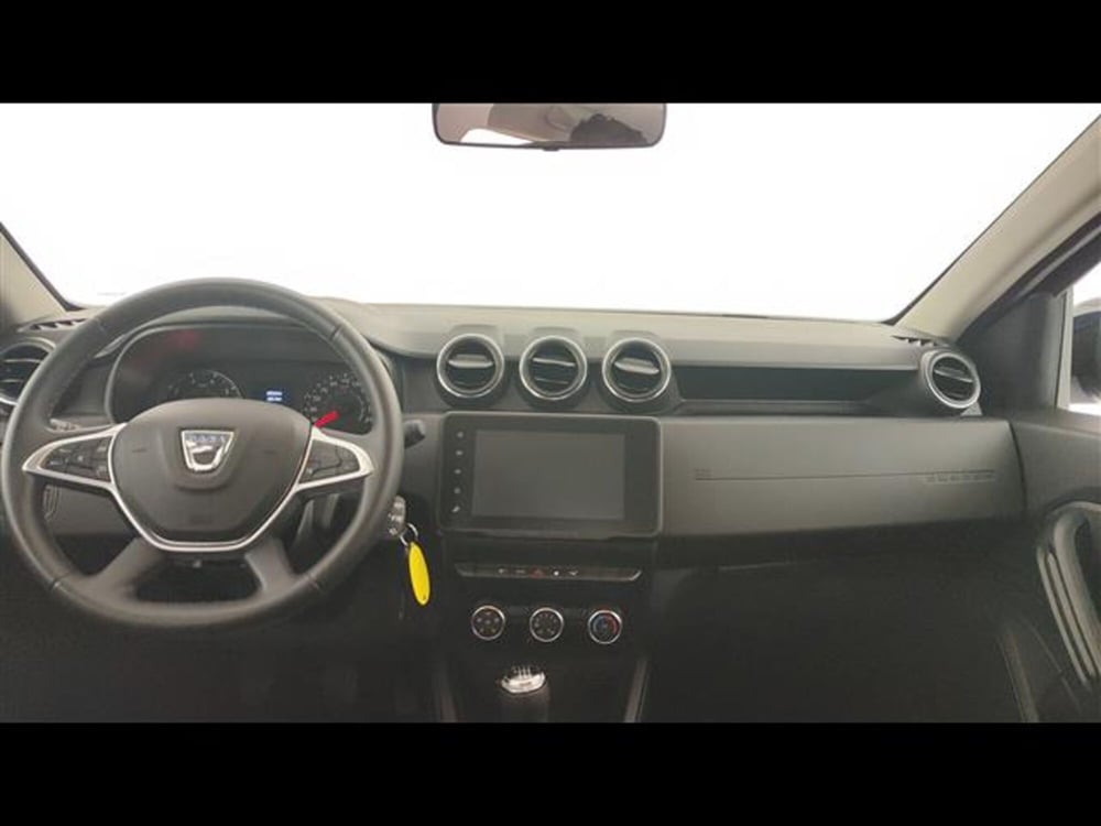Dacia Duster usata a Milano (11)