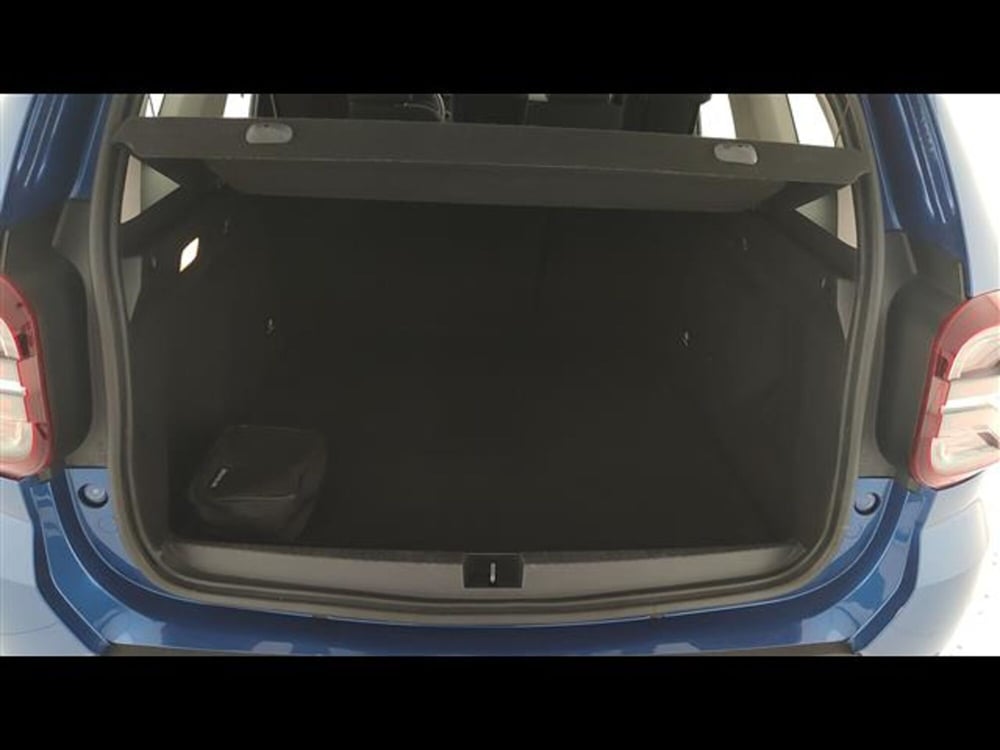 Dacia Duster usata a Milano (12)