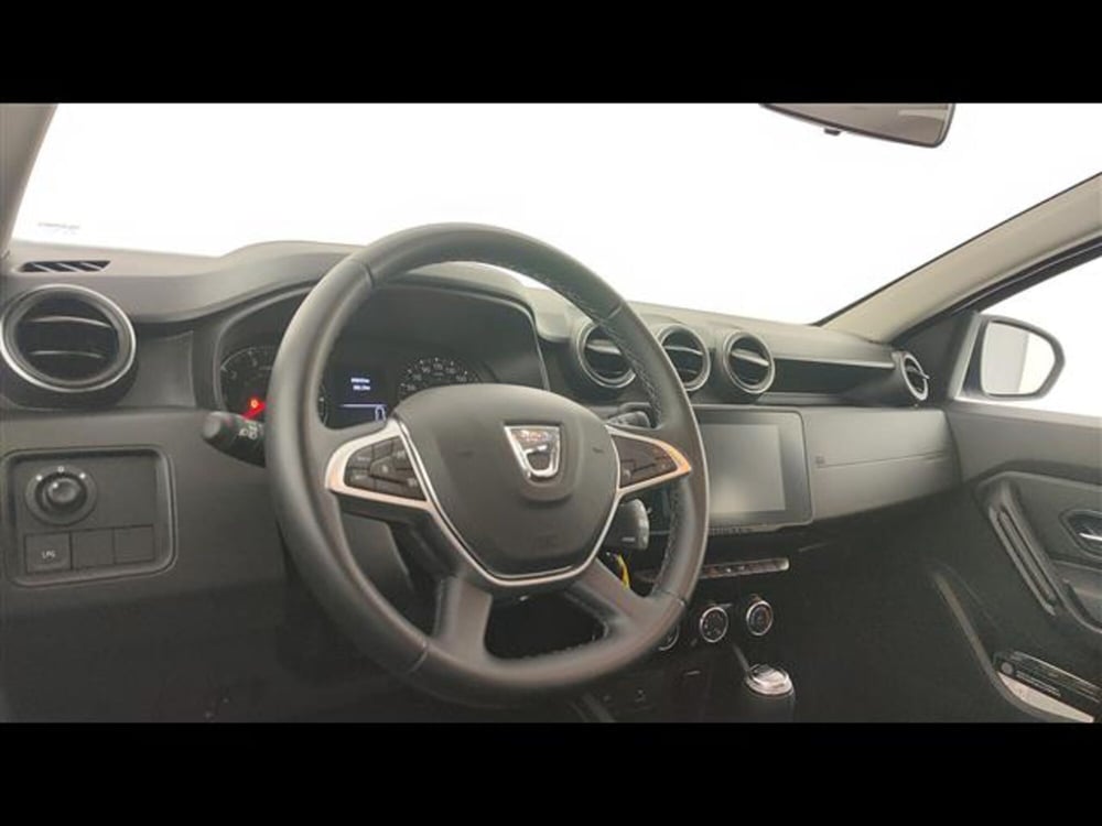 Dacia Duster usata a Milano (8)
