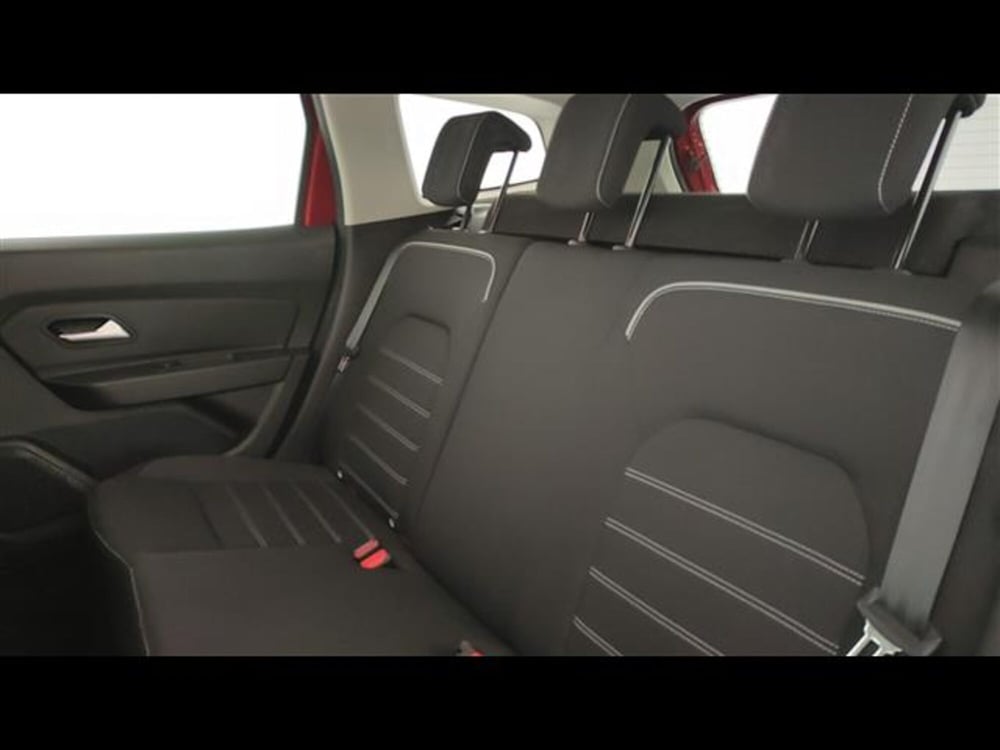 Dacia Duster usata a Milano (10)