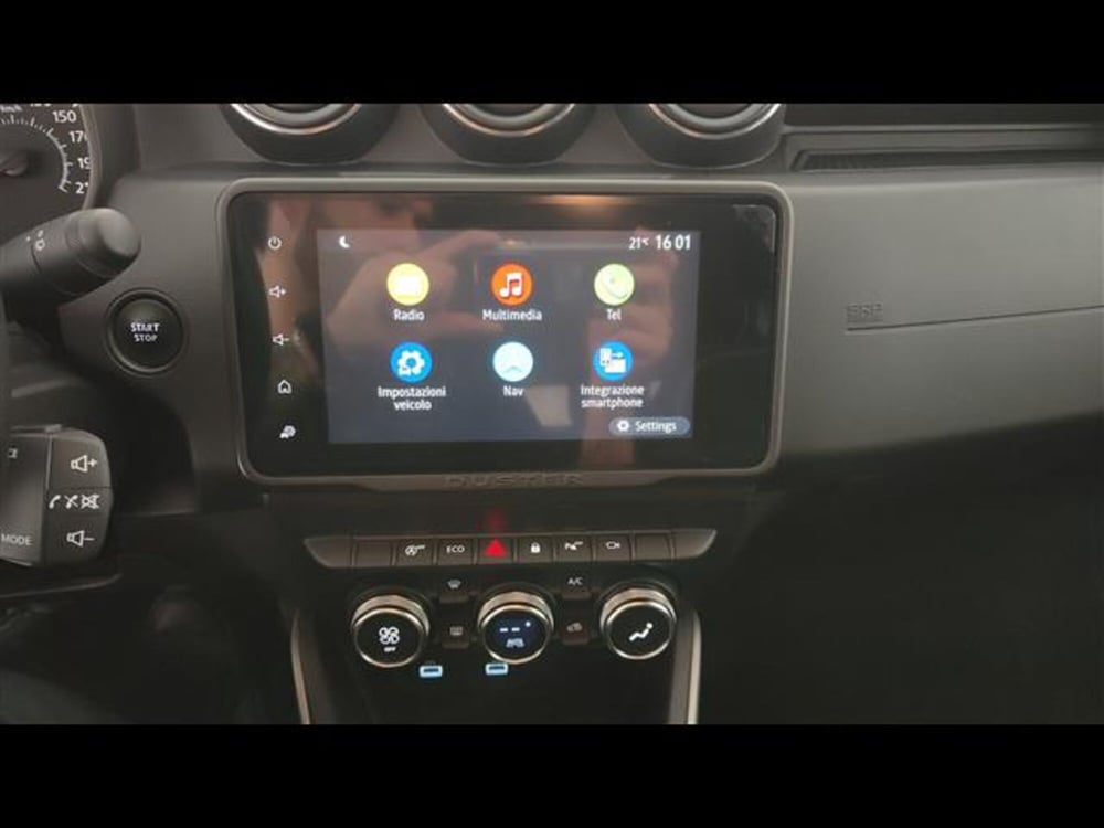 Dacia Duster usata a Milano (13)