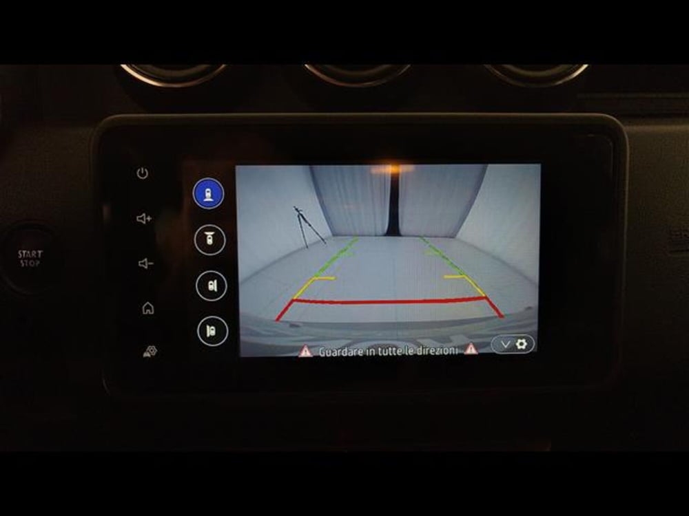 Dacia Duster usata a Milano (15)