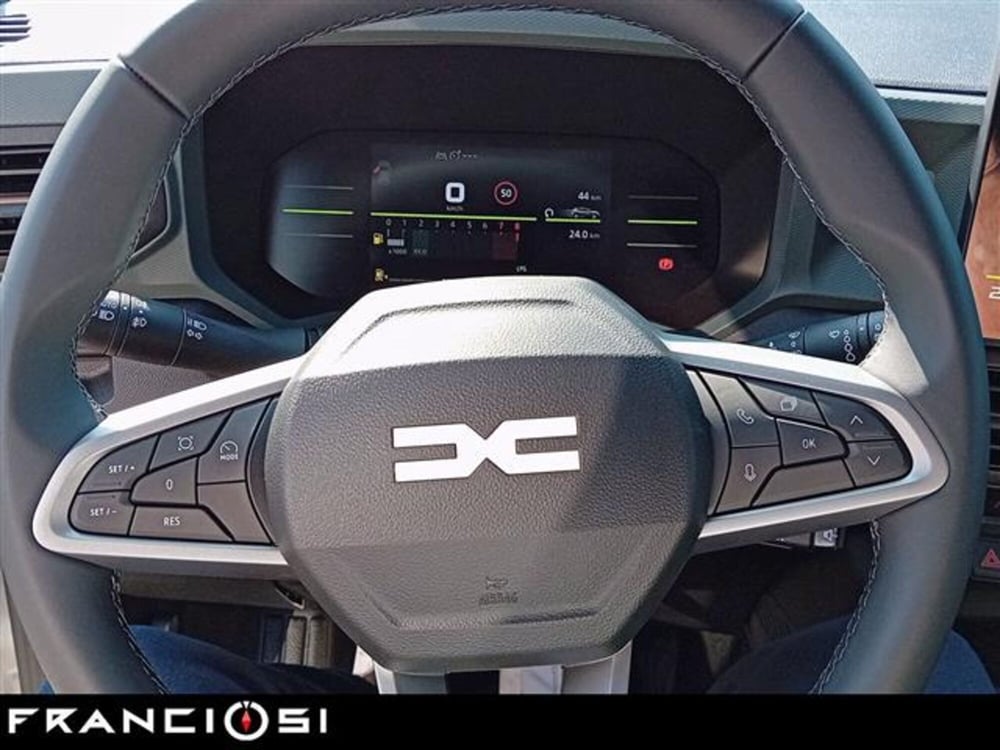 Dacia Duster usata a Modena (15)